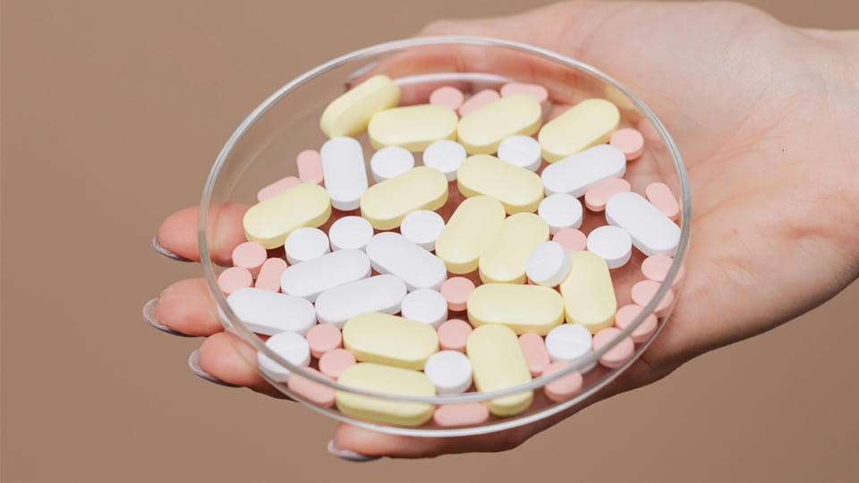 Pharmaceutical tablets vary widely in size