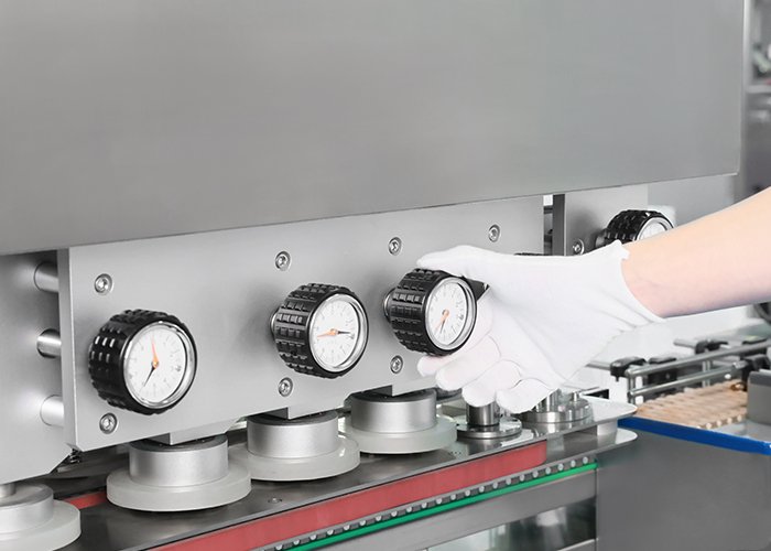 automatic capping machine