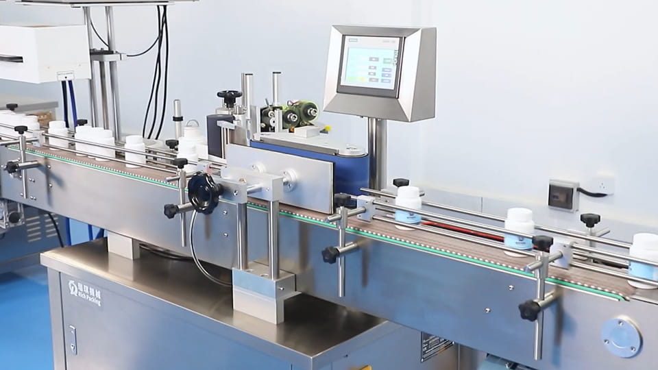 Conveyor system in a clean manufacturing plant