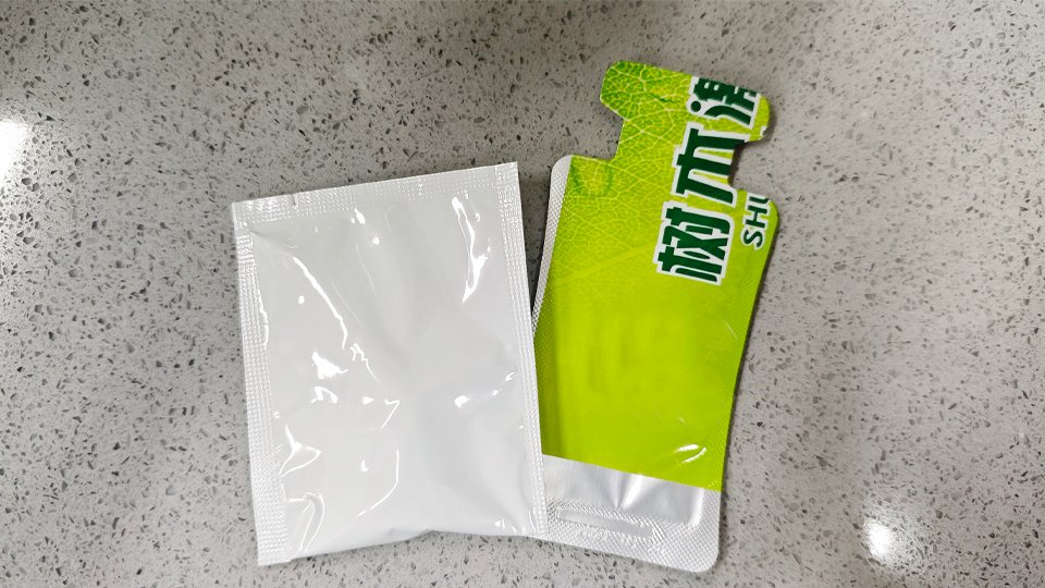 wrinkled sachet and misalignment