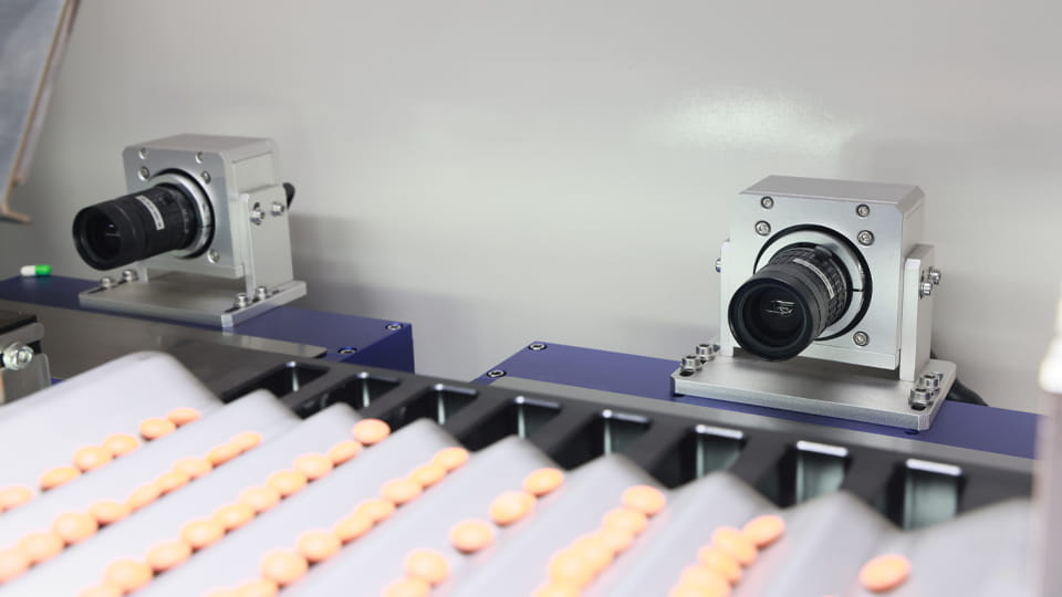 High-resolution cameras for Vision Counting machine