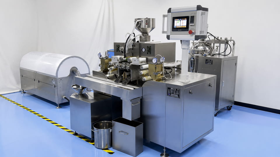 Side view of the Softgel Encapsulation Machine