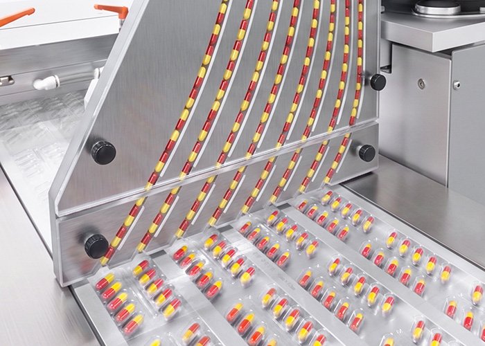 Blister machine feeding ensures no missing tablets capsules