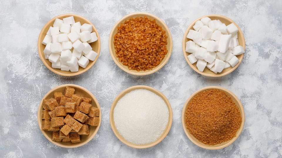 Various types of sugar Forms, brown and white
